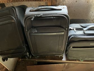 Suitcases carry on bags