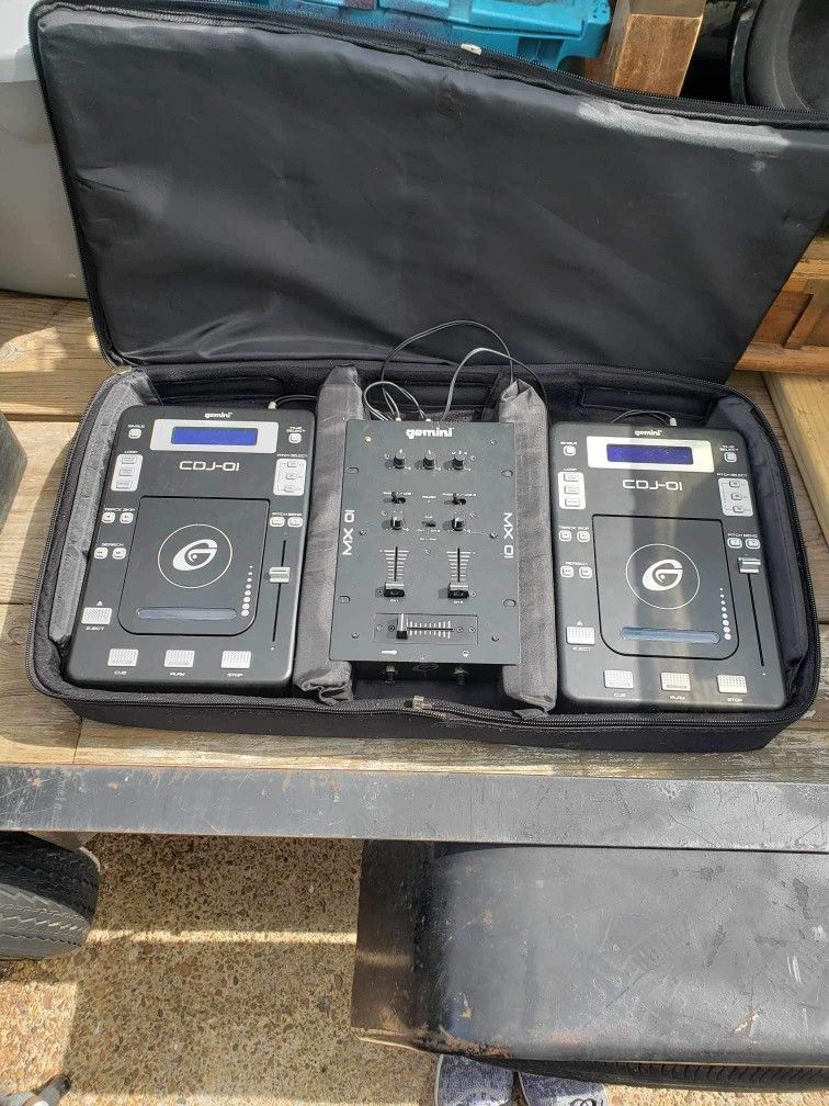 GEMINI CDJ-01 w/ MX-01