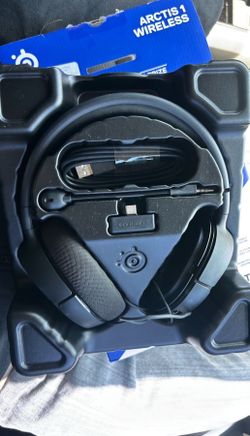 Wireless steel series headphones