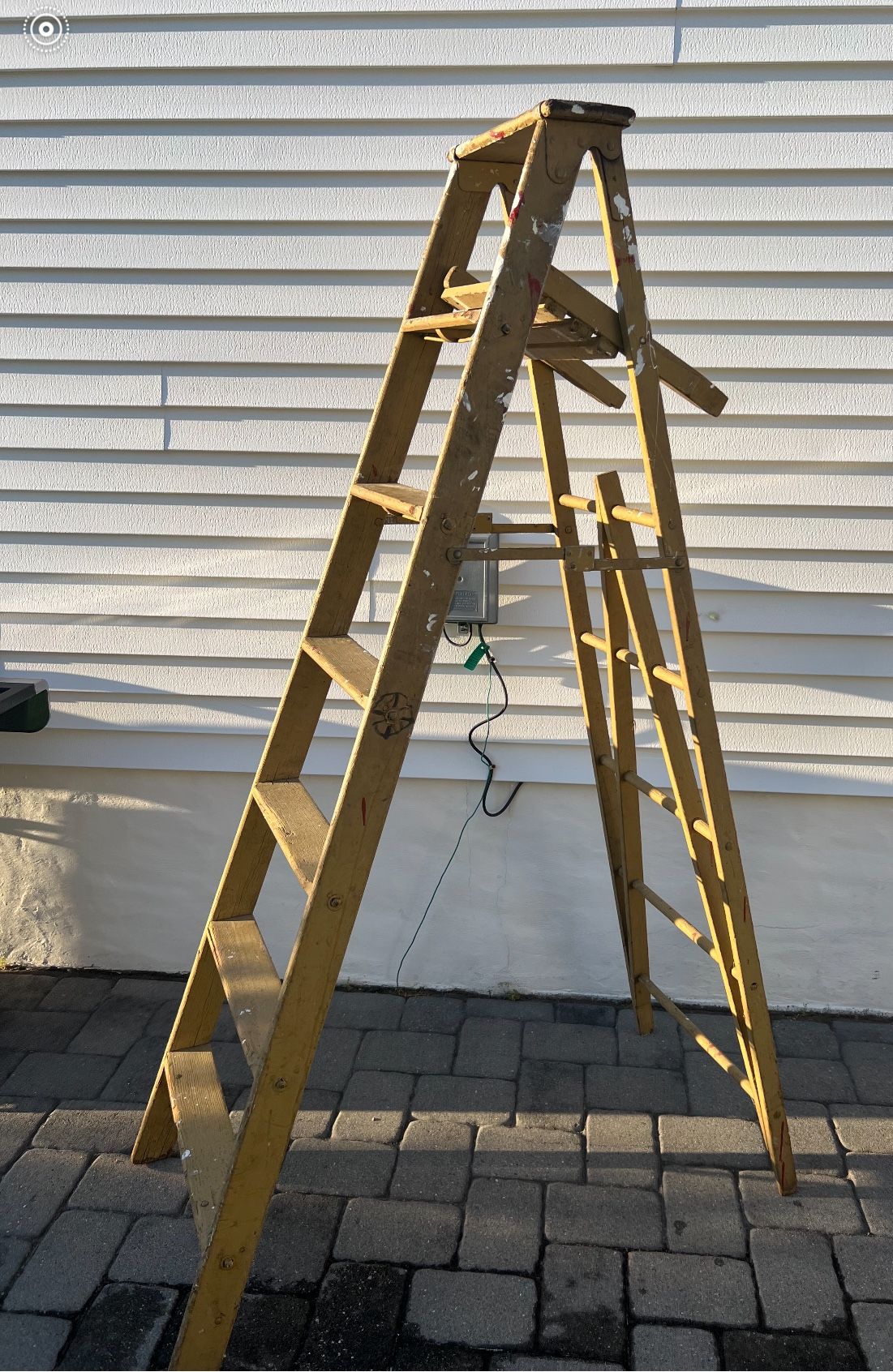 Wood Step Ladders