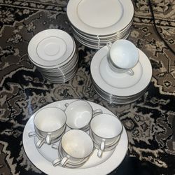 Fine China Dish Set