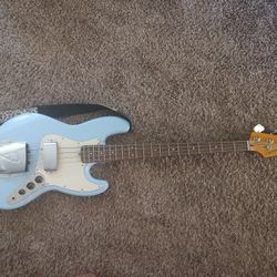Squire Jazz Bass