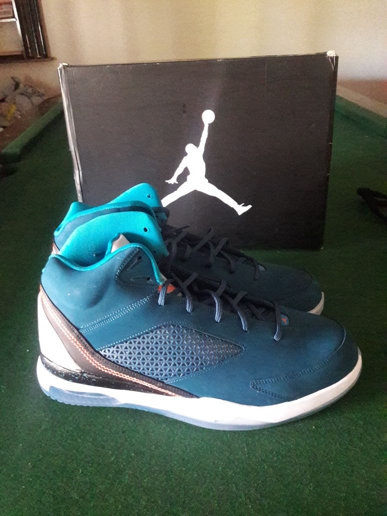 Air Jordan Flight Remix. Size 12. Unused.