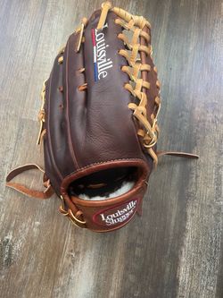 Louisville Slugger Icon Baseball Glove 12.75”