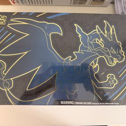 Pokémon TCG: Mega Charizard X ex Ultra-Premium Collection