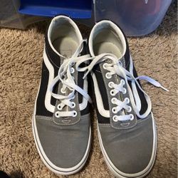 Can checkers grey and black 