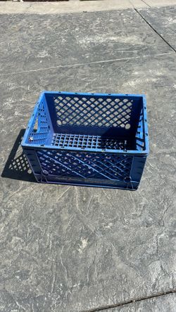 Plastic milk crate