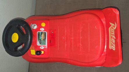 Disney Cars Lightning McQueen Kids Ride-On Toy