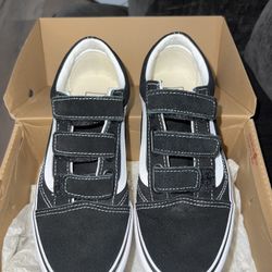 Black Vans 