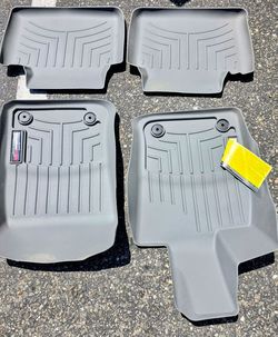 Porsche / Weather Tech