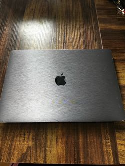 2020 Apple MacBook Pro with 1.4 GHZ, Intel Core i5 (MXK52LLA, 13 Inches, 8GB RAM, 512GB SSD, Magic Keyboard) - Space Gray