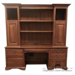 Lexington Desk With Hutch