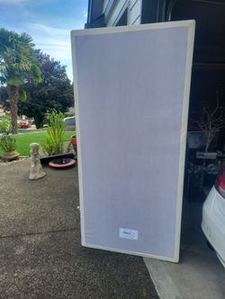 Twin XL tempur- pedic platform box