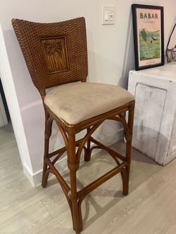 Tiki chair
