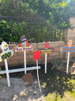 Halloween signs