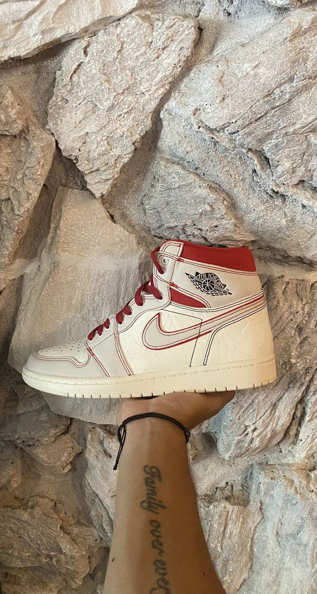 Jordan 1 Phantom Sz 11