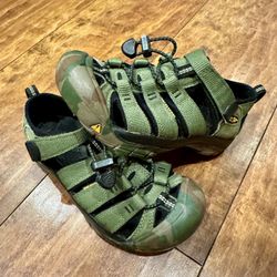 Keen Big Kids 1 Green Camouflage Sandals