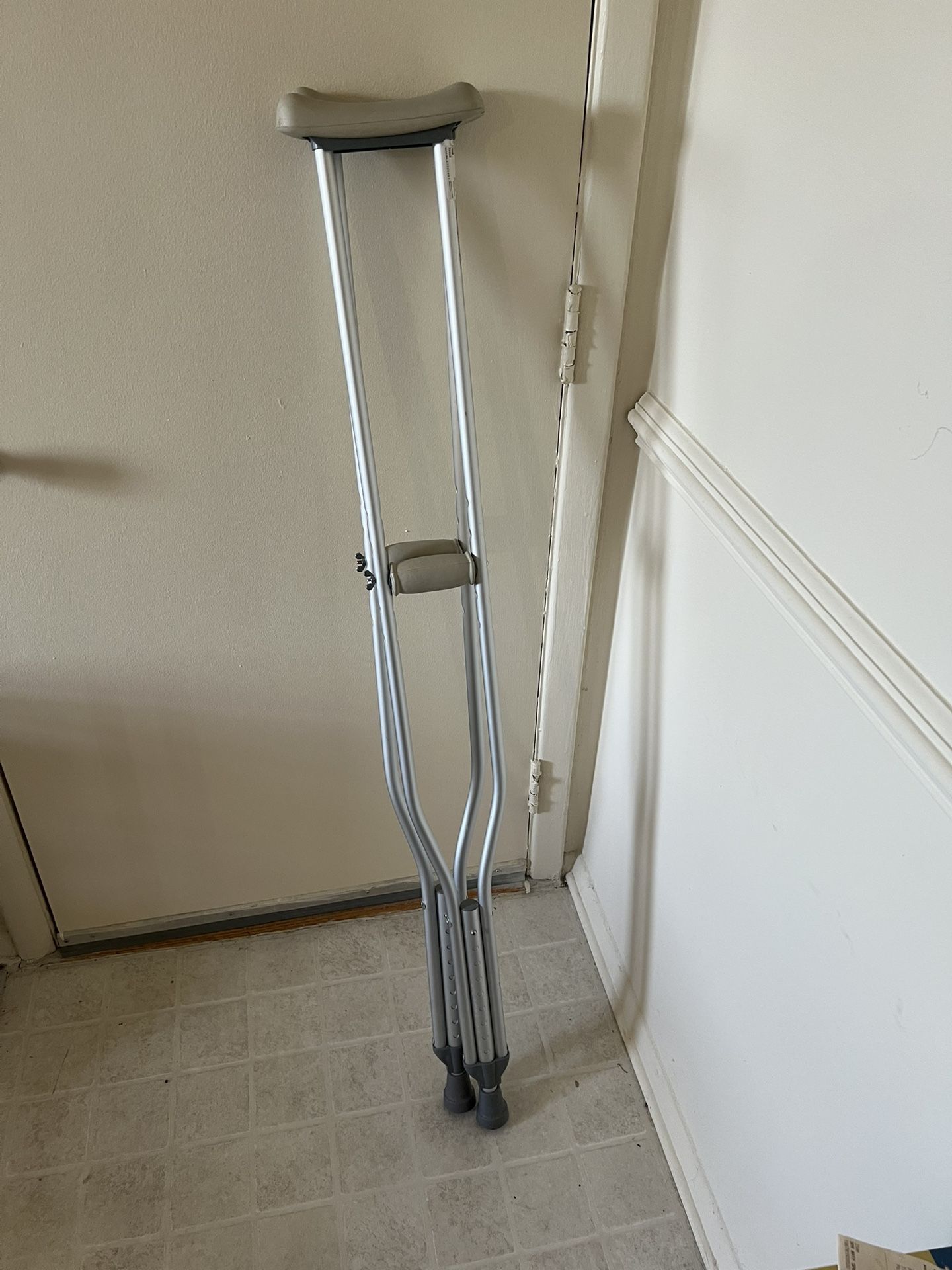 Adjustable Crutches