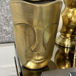 Gold Base decor 