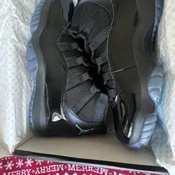 Air Jordan 11 (Brand New)