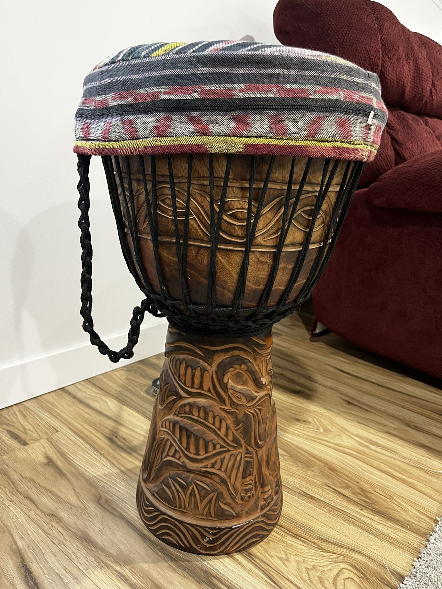 Djembe (Authentic). XL 26" Tall