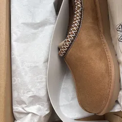 UGG Tasman II Big Kid's Slippers Size 5 | Color: Chesnut | Style 1019066K-CHE