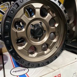 18 Inch American Racing Wheels
