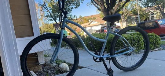 Light Blue Cruiser Bicycle almost new