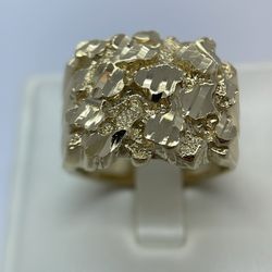 14 K Gold Nuggets Ring.New.