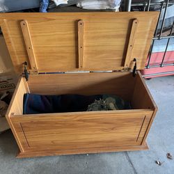 Wood Toy Box