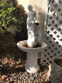 Vintage Garden Statue Fountain Bird Bath Shabby Chic