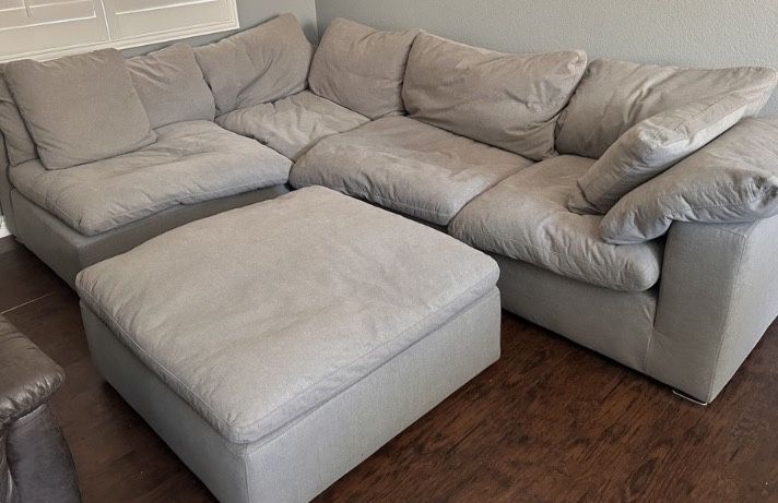 Sectional Couch**priced To Sell!