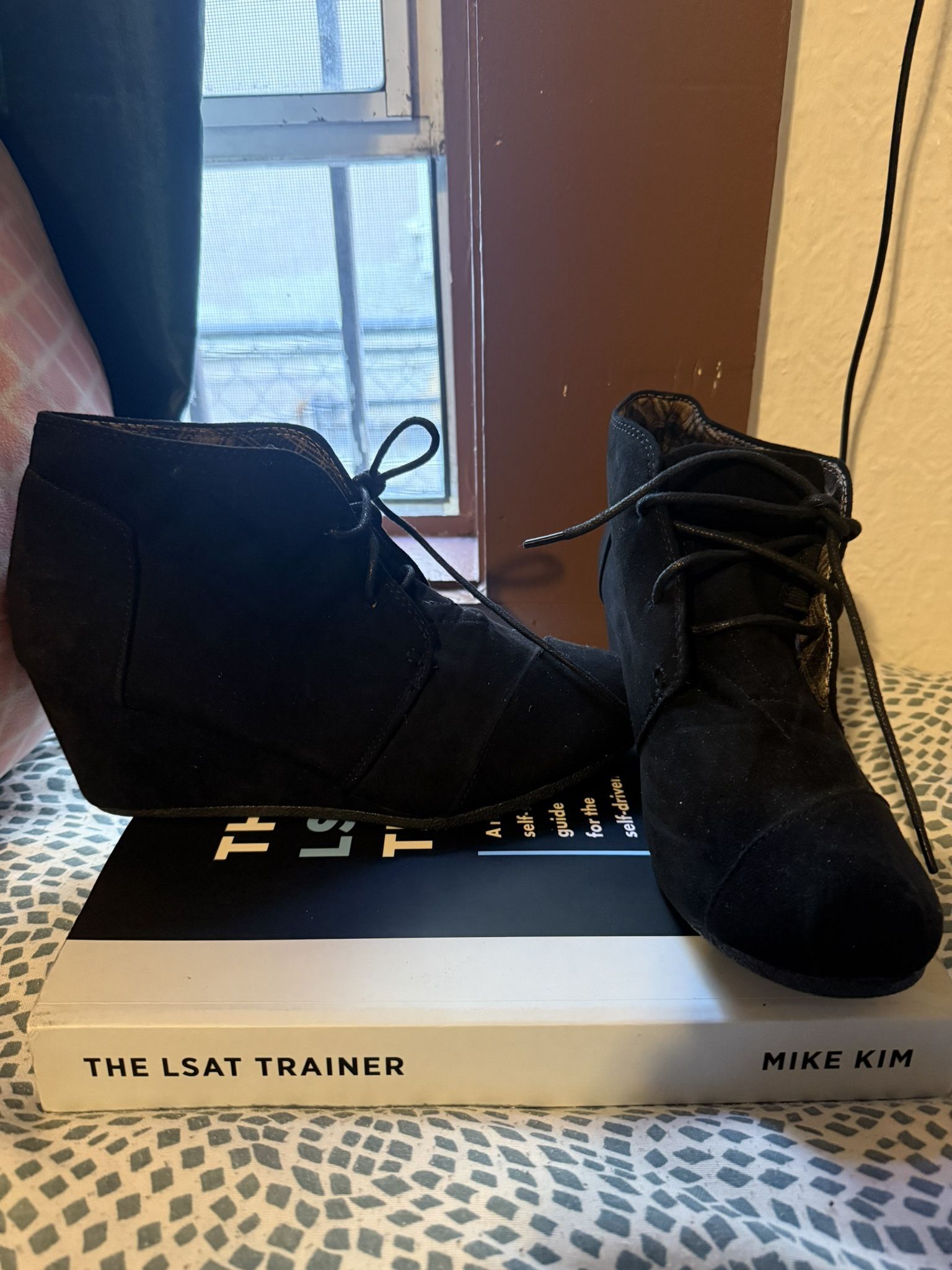 Closed-Toe Low Wedge Boots