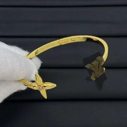 Bracelet $40
