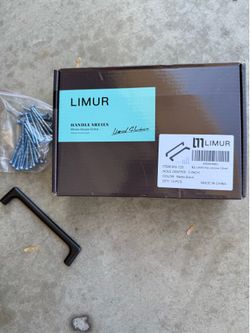 NEW - Cabinet Pulls - 45 pieces