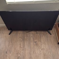Insignia TV 40 Inch.