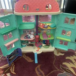 Gabby Doll House 