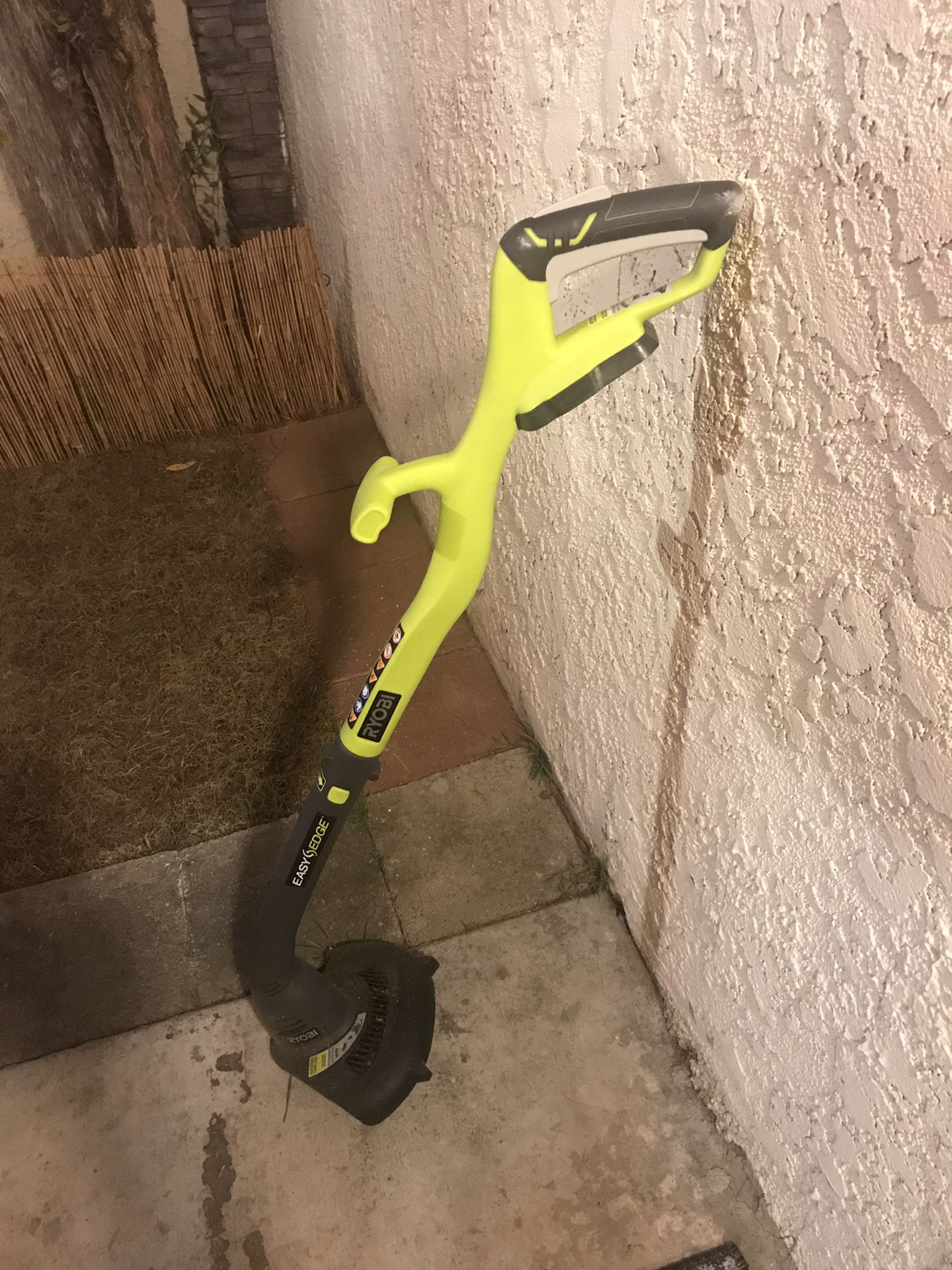RYOBI ONE+ 18 - Trimmer and Edger- Tool Only