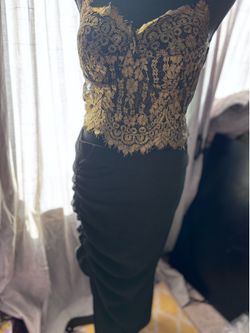 New shirt and skirt $10