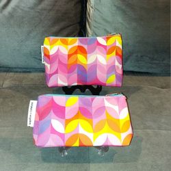 NEW WITHOUT TAGS KAPITZA X CLINIQUE RETRO DESIGN MULTICOLORED COSMETICS / ACCESSORIES ZIPPERED POUCH & MAKE-UP ZIPPERED POUCH BUNDLE.