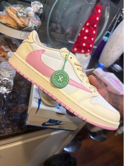 Travis Scott size 12