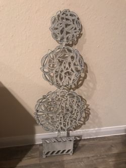 Iron wall hanging