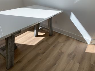 PAXTON DINING TABLE (RETAIL $1500)