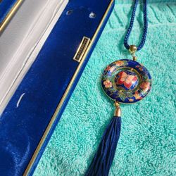 Womens Pendant Necklace *gold