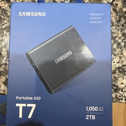 SAMSUNG T7 Portable SSD, 2TB External Solid State Drive, Speeds Up to 1,050MB/s, USB 3.2 Gen 2, Reliable Storage