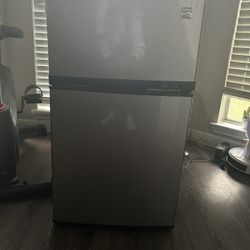 Mink Refri Kenmore modelo 255.99763111