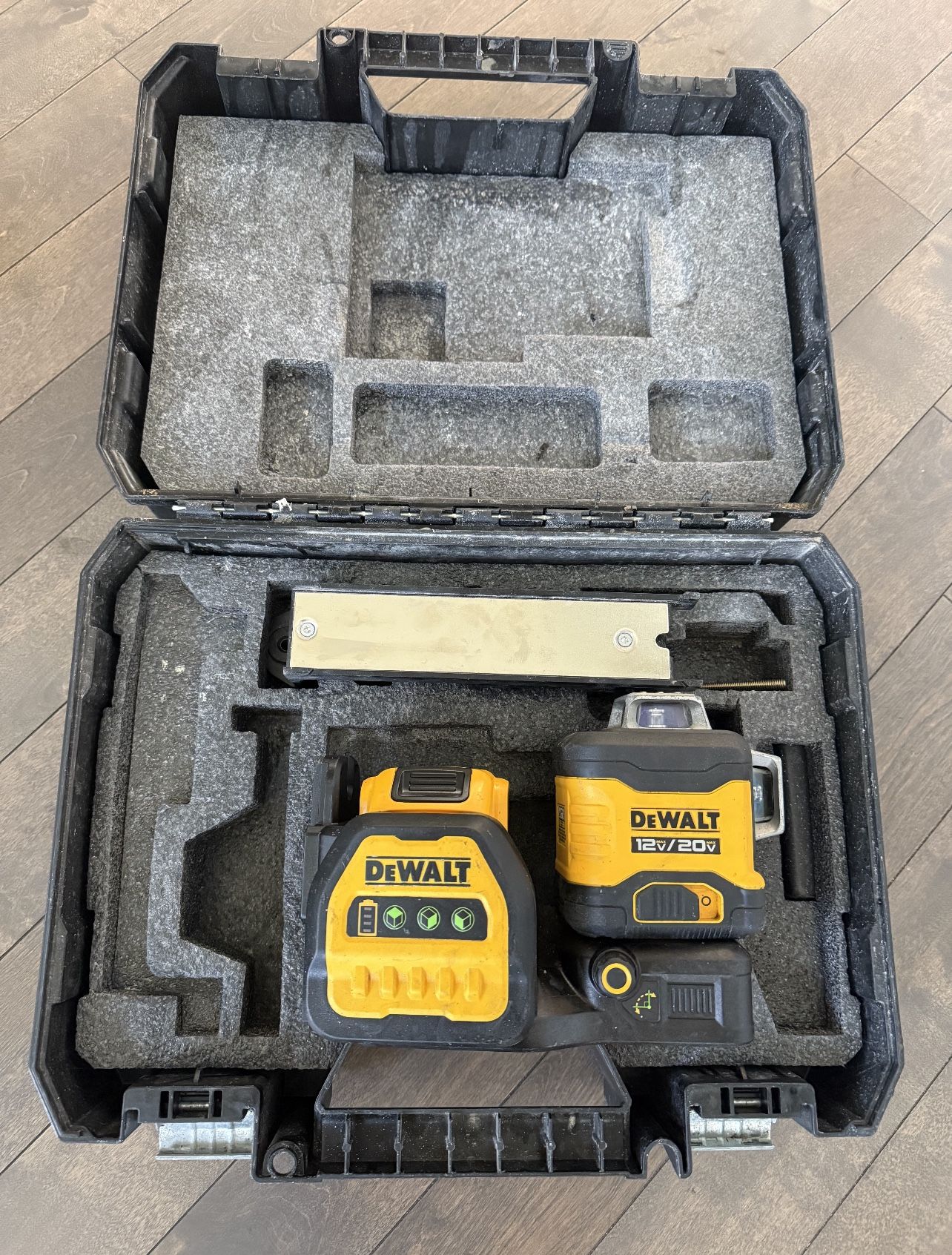 Dewalt 12/20v 360° Green Laser Level