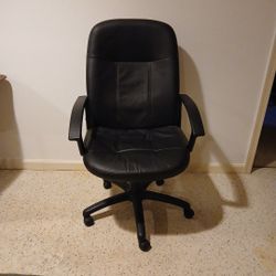 Black Desk Chair
