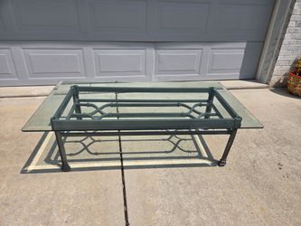 Glass/metal coffee table