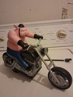 Pig Motorcycle Connect on the back of your truck or car
